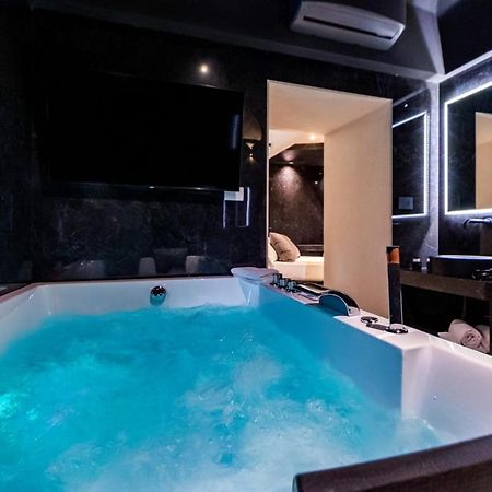 4 Suites " Unconventional Living Rooms " カターニア エクステリア 写真