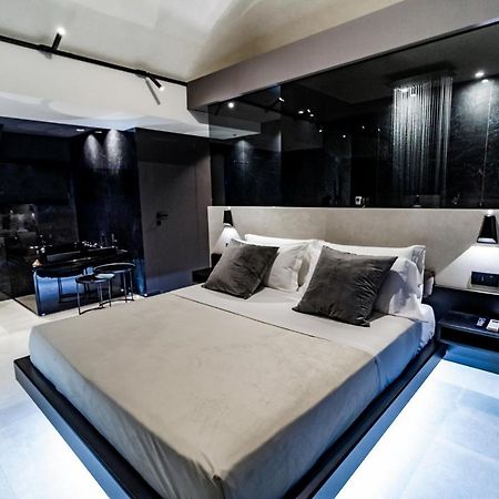 4 Suites " Unconventional Living Rooms " カターニア エクステリア 写真