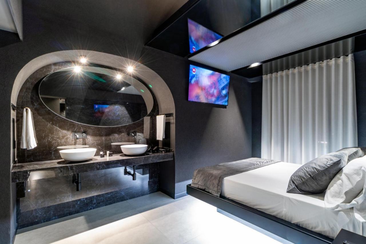 4 Suites " Unconventional Living Rooms " カターニア エクステリア 写真