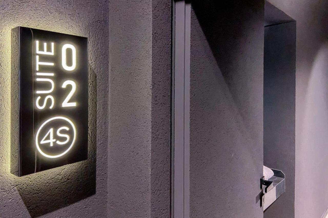 4 Suites " Unconventional Living Rooms " カターニア エクステリア 写真