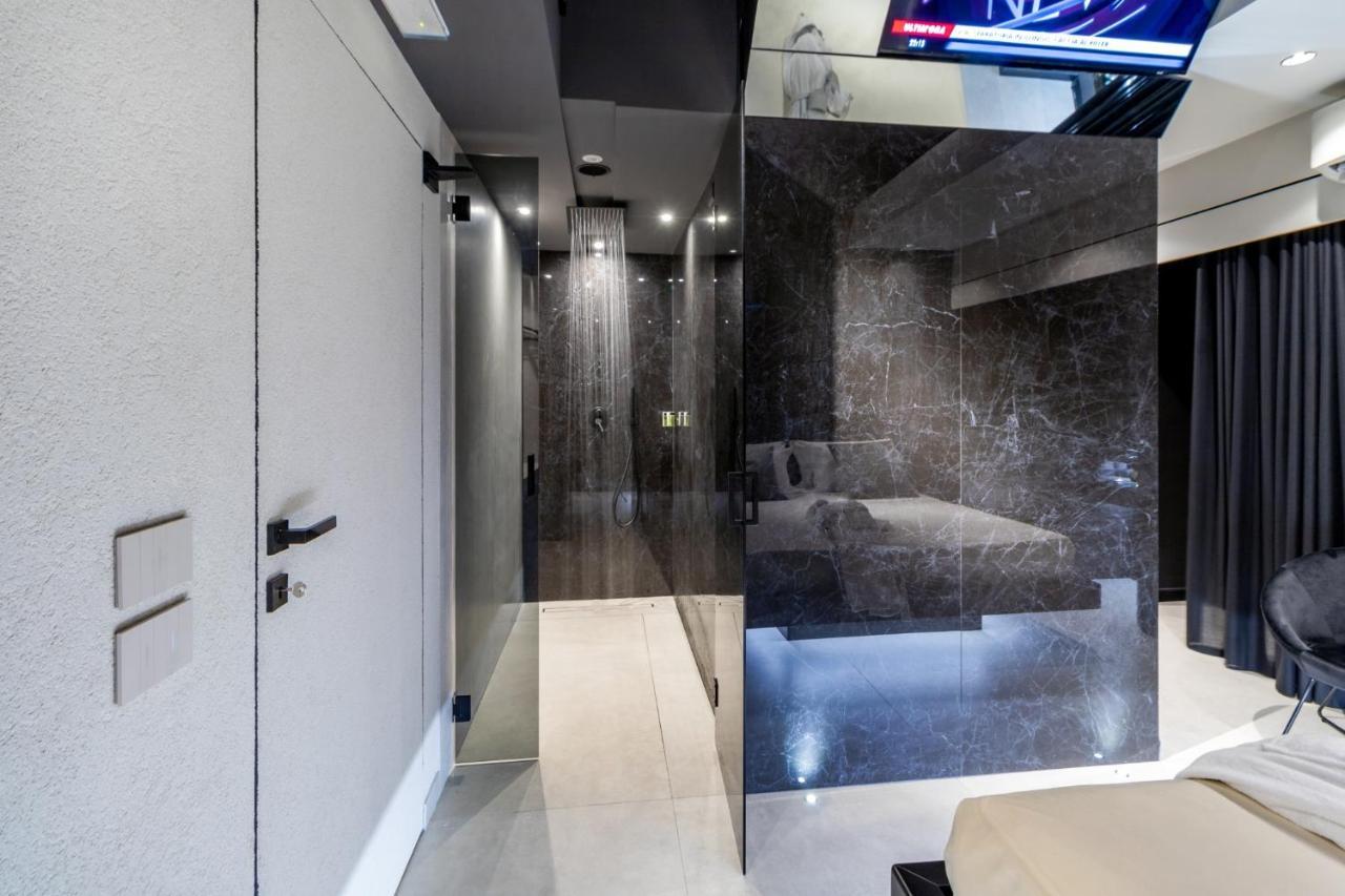 4 Suites " Unconventional Living Rooms " カターニア エクステリア 写真