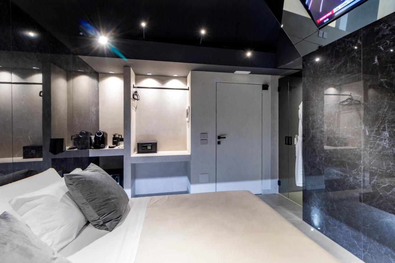 4 Suites " Unconventional Living Rooms " カターニア エクステリア 写真
